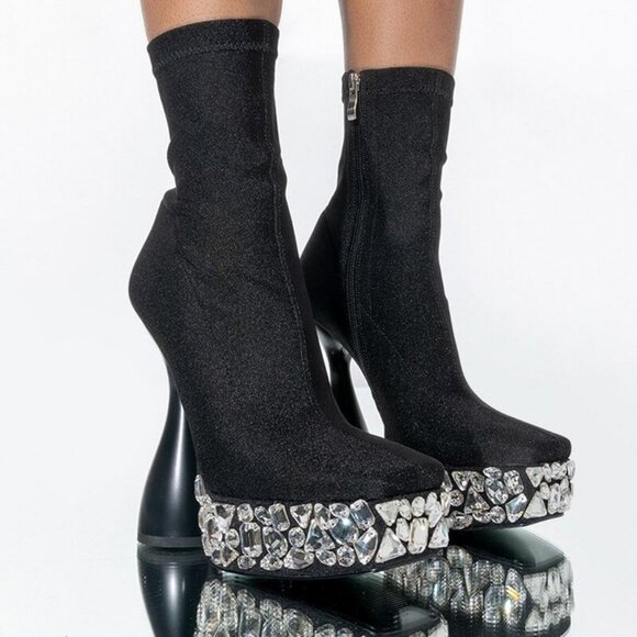 AZALEA WANG DIAMONDS WALK  RUNWAY CHUNKY BOOTIE IN BLACK ( BRAND NEW ) - Picture 1 of 7